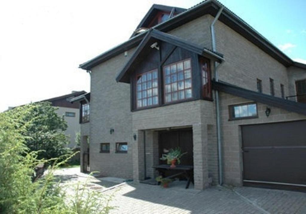 Urusel Guesthouse Tallin Exterior foto