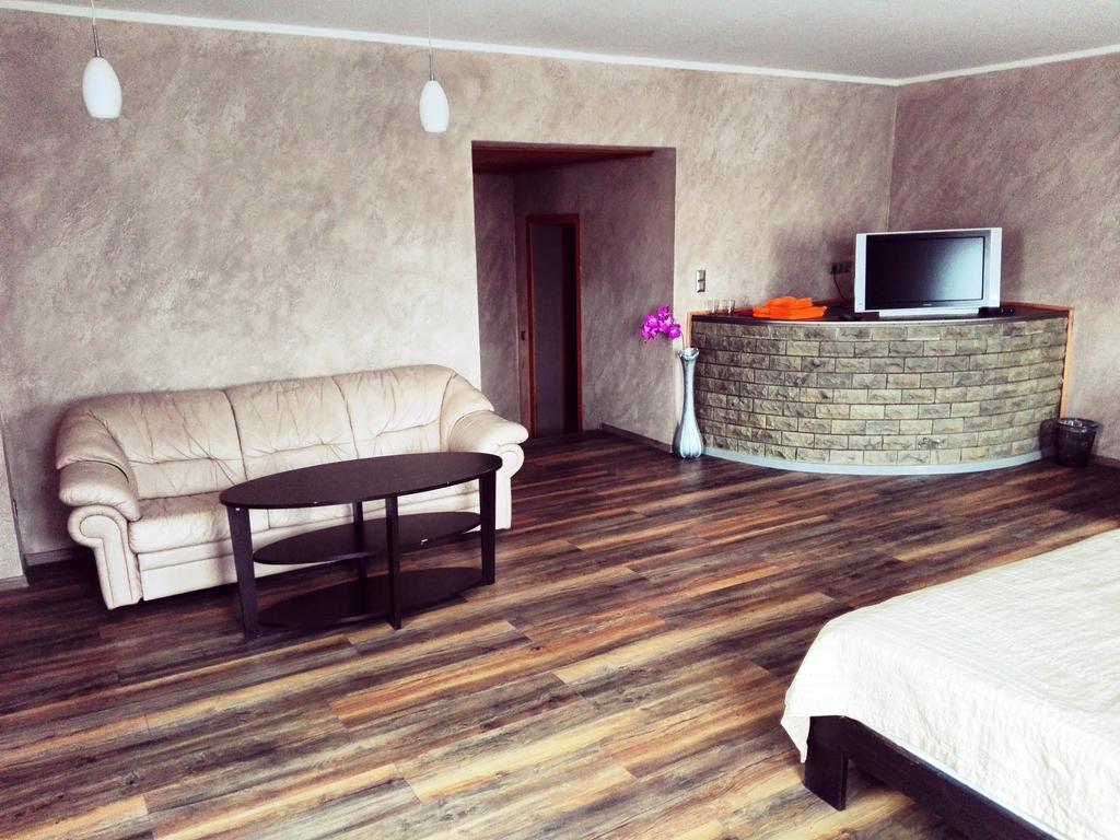 Urusel Guesthouse Tallin Exterior foto