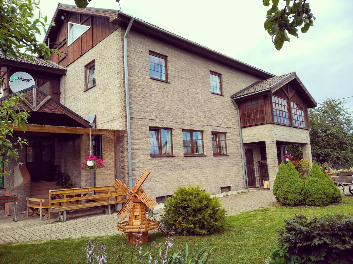 Urusel Guesthouse Tallin Exterior foto